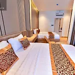 Hanz Mymy 2 Hotel Saigon